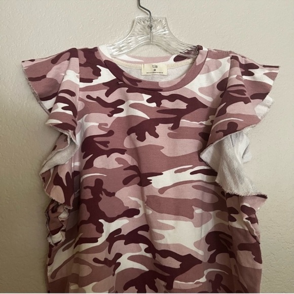 NWT ANTHROPOLOGIE t.la Pink Camo Ruffle Sleeve Sweater Tank Top Size: M - Picture 4 of 11